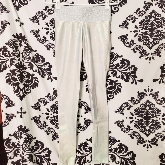 Cute Booty Lounge Leggings - Picture 14 of 14